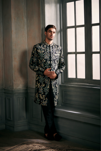 Aagniv Pichhwai Sherwani – Black - The Grand Trunk