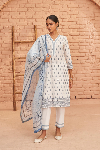 Nyra Kurta Set