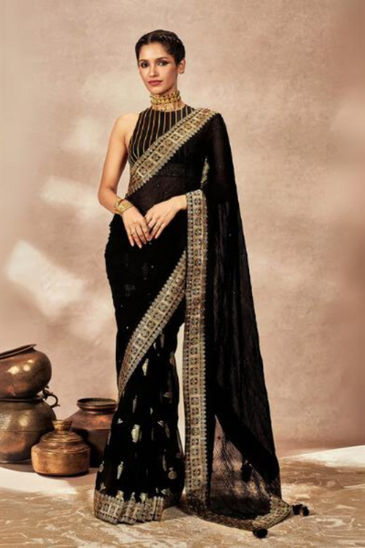 Black Potters Touch Crushed Saree