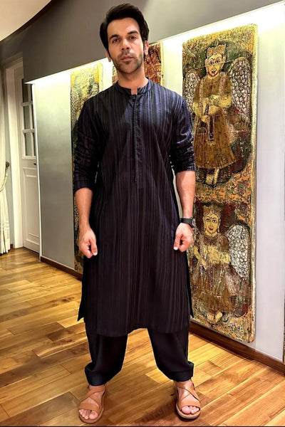 Raj Kummar Rao in Anamika Khanna men's kurta - The Grand Trunk