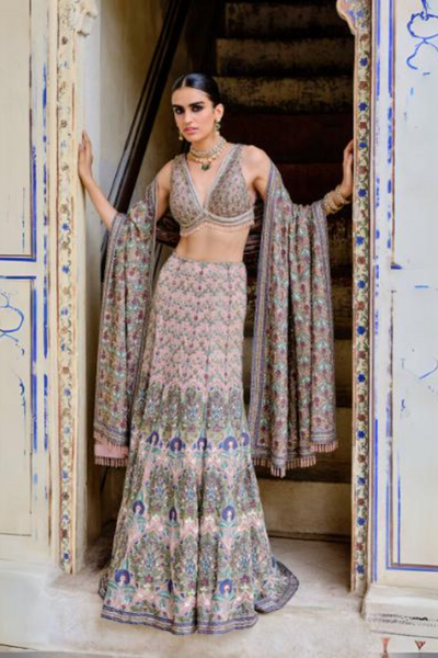 Krandasi Embroidered Zardozi Skirt Set