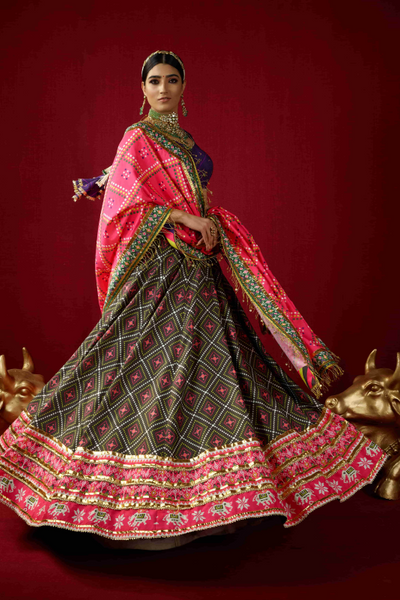 Mayyur Girotra - mehendi green lehenga set - The Grand Trunk