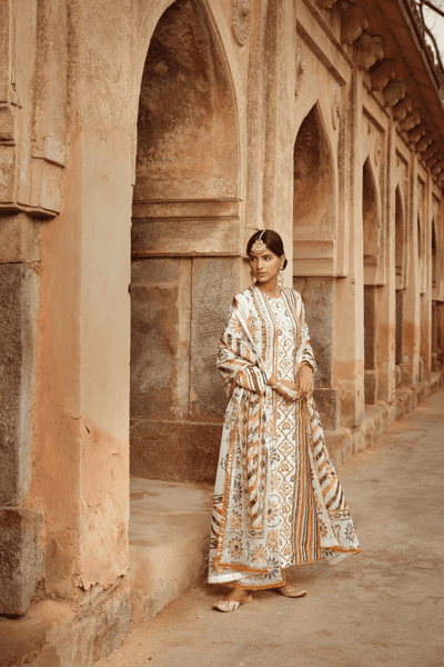 Mayyur Girotra-  Ivory kurta churidar set - The Grand Trunk