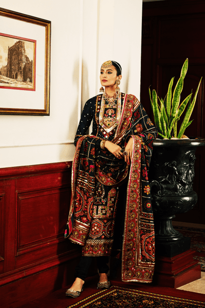 Mayyur Girotra - silk kurta coordinated with churidar dupatta set - The Grand Trunk